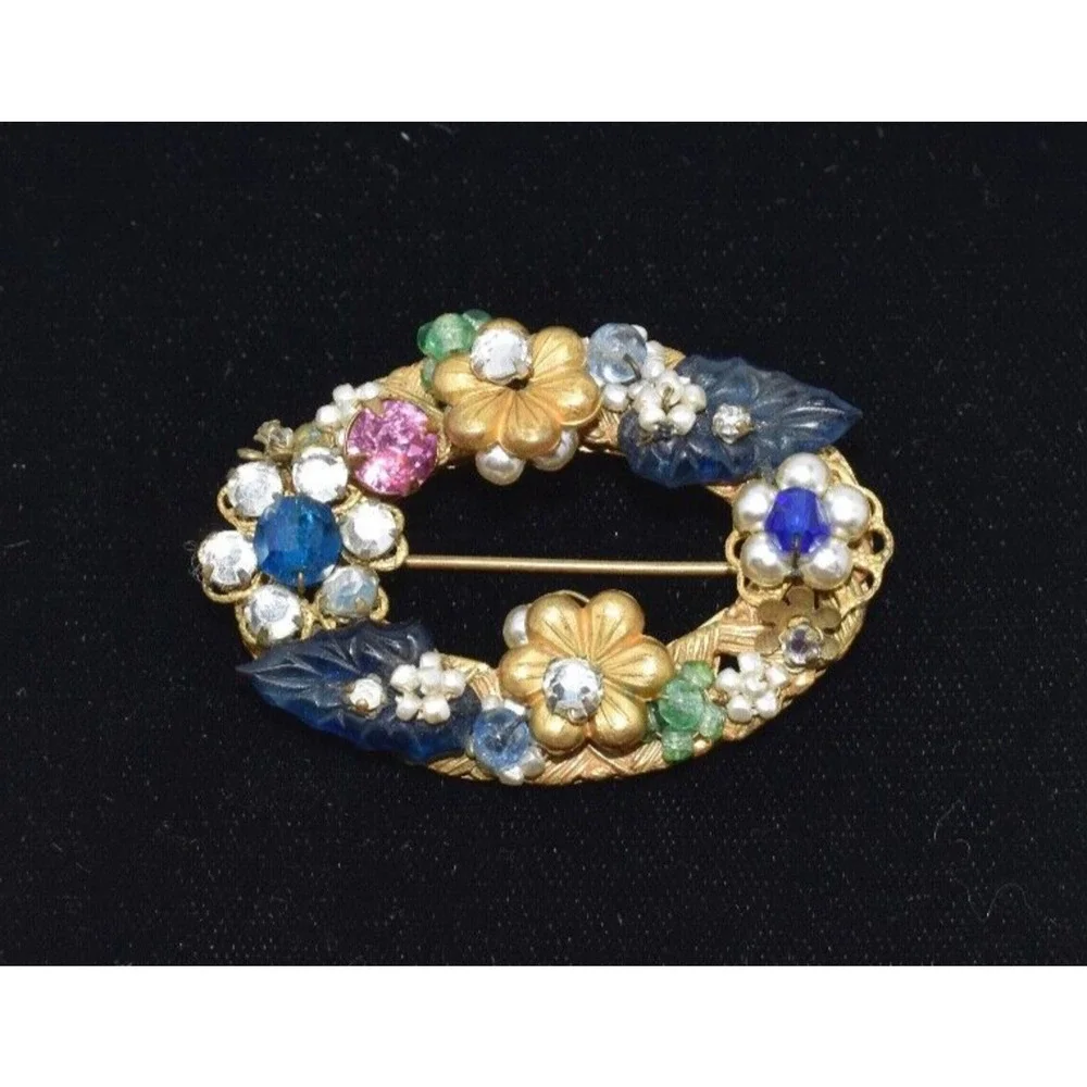 Miriam Haskell 1920's Whimsical Mix-Media Glass, Filigree Brooch Signed